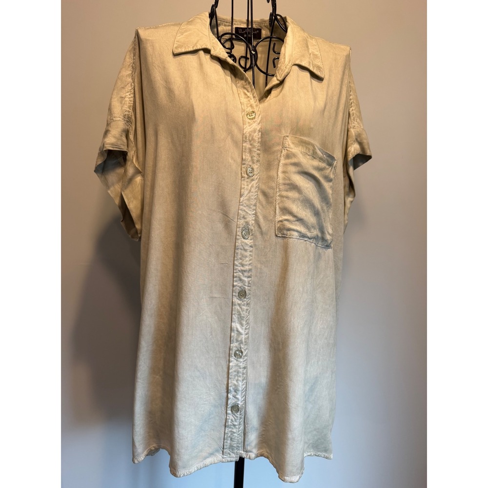 Velvet Heart Los Angeles Sand Rayon Short Sleeve Button Down Shirt ETWD-21629 M